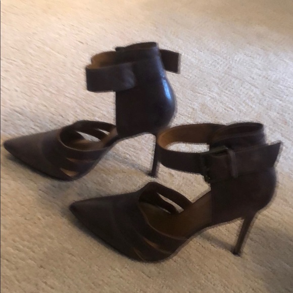 Nine West heels - Picture 2 of 5